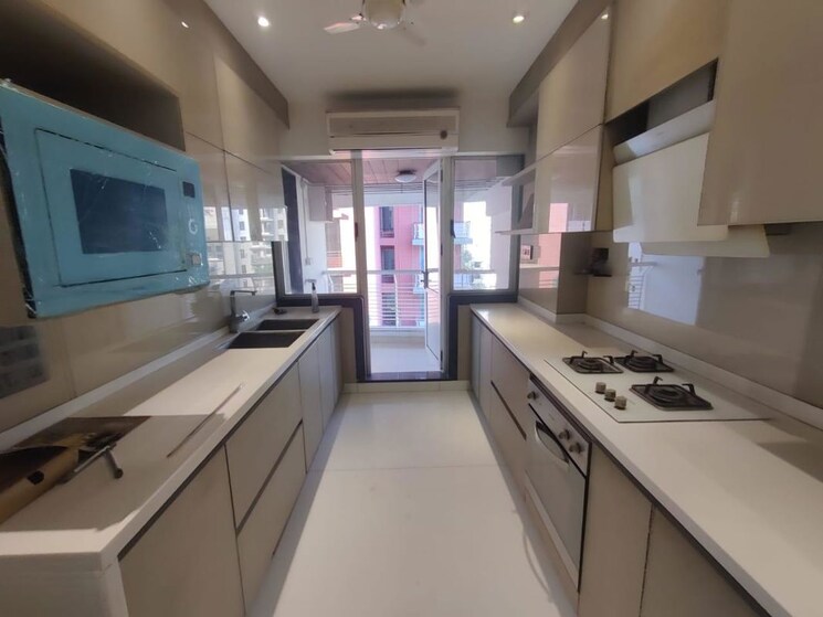 Kitchen, evershine-chs 3.5 Bedroom 1430 Sq.Ft. Apartment In Khar West Mumbai 9855994