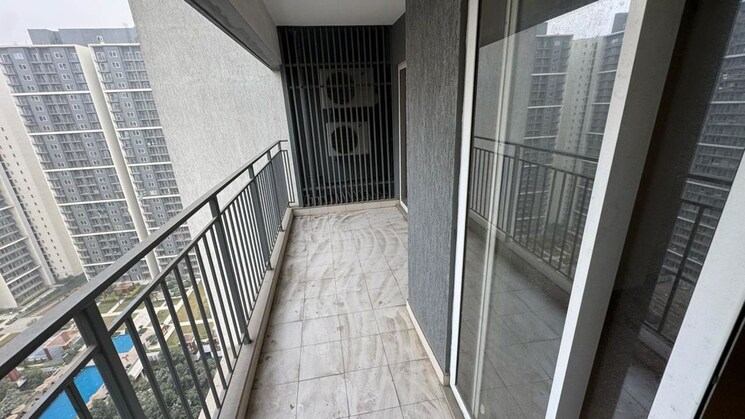 Balcony, godrej-woods 4 Bedroom 2259 Sq.Ft. Apartment In Sector 43 Noida 9856014