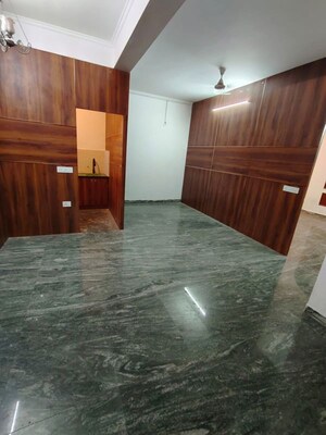 2 BHK Builder Floor For Rent in Sector 34