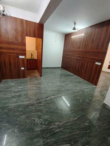 2 BHK Builder Floor For Rent in Sector 34
