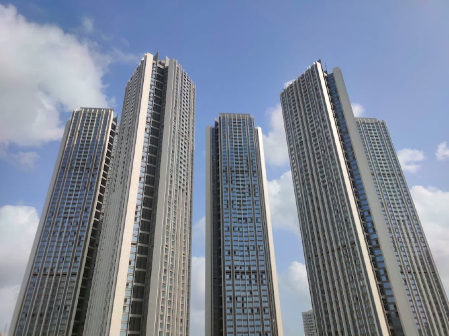 6 BHK Apartment For Sale in Oberoi Sky City