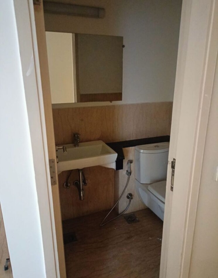 Bathroom, pioneer-park-presidia 3 Bedroom 2595 Sq.Ft. Apartment In Sector 62 Gurgaon 9856046