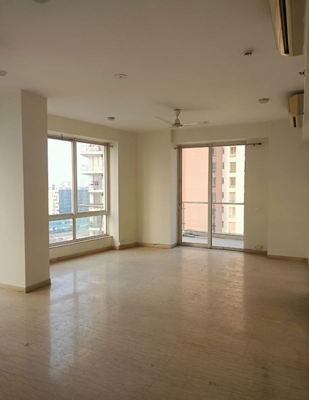 3 BHK + Servant Room Apartment For Rent in Pioneer Park Presidia