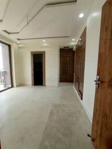 Room in 3 BHK Apartment at Sector 13 Dwarka – for Sale