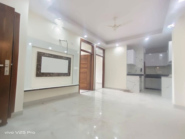 Room, saket 2 Bedroom 950 Sq.Ft. Apartment In Saket Delhi 9856060