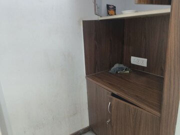 Room in  Office Space at Netaji Subhash Place – for Rent