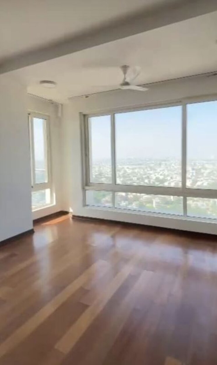 Room, pioneer-park-araya 3 Bedroom 3858 Sq.Ft. Apartment In Sector 61 Gurgaon 9856068