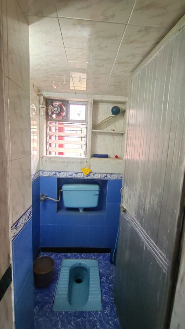 Bathroom, anurag-chs-louis-wadi 1 Bedroom 450 Sq.Ft. Apartment In Louis Wadi Thane 9856085