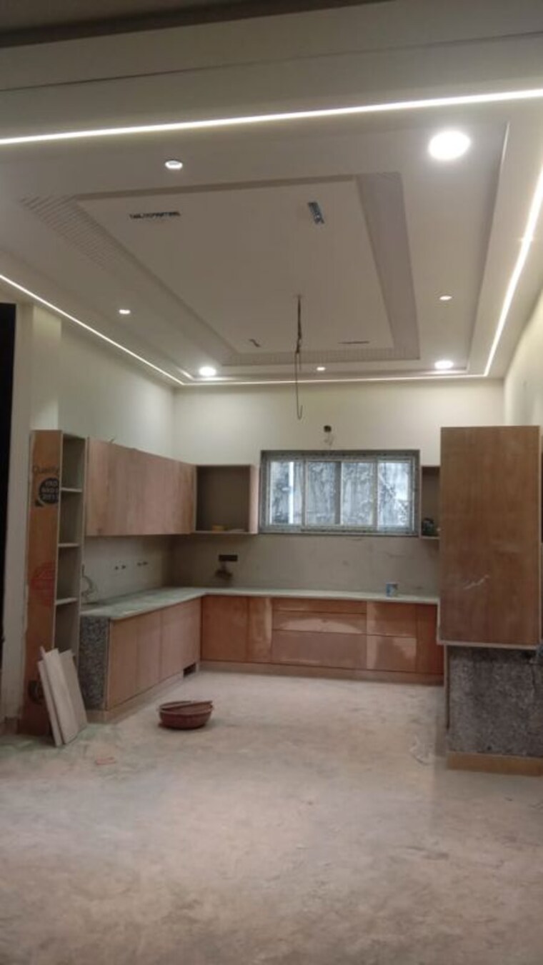 Kitchen, kavi nagar block e 4 Bedroom 300 Sq.Yd. Builder Floor In Kavi Nagar Block E Ghaziabad 9856101