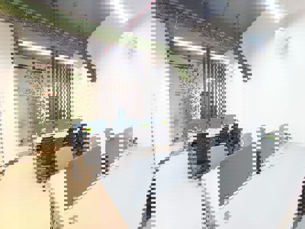 Office Space For Rent in Sector 4