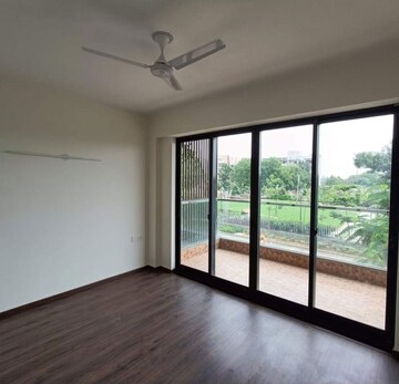 3 BHK Apartment For Rent in Adani Samsara Vilasa, Sector 63