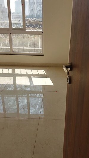 Room in 2 BHK Apartment at Gera World of Joy, Kharadi – for Rent