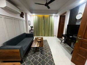 Team Area in 1 BHK Builder Floor at Sector 42 – for Rent