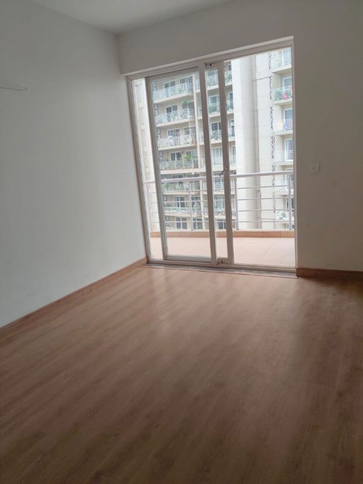 Room, capital-residency-360 3 Bedroom 1976 Sq.Ft. Apartment In Sector 70a Gurgaon 9803894
