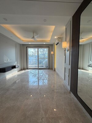 Master Bedroom in 4 BHK Builder Floor at Sushant Lok I – for Rent