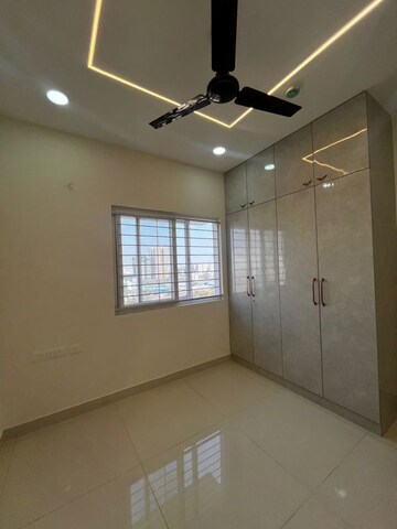 Room in 2.5 BHK Apartment at Prestige Tranquil, Kokapet – for Rent