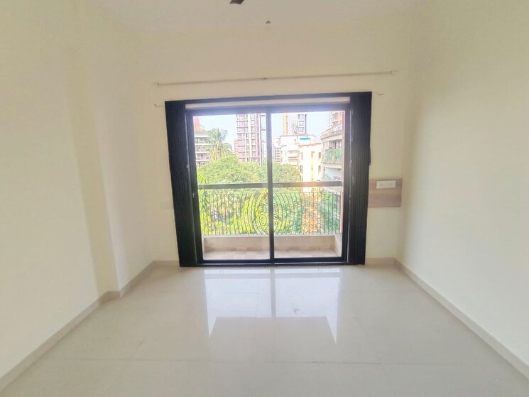Room, lucky-house 2 Bedroom 1220 Sq.Ft. Apartment In Chembur Mumbai 9856174
