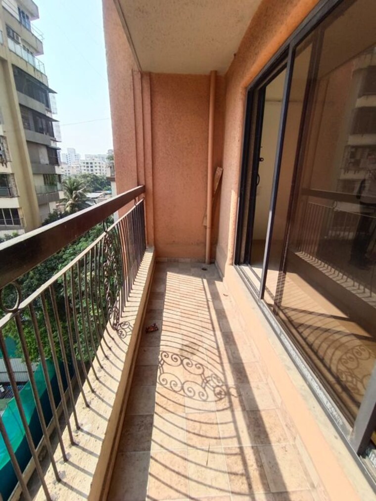 Balcony, lucky-house 2 Bedroom 1220 Sq.Ft. Apartment In Chembur Mumbai 9856174