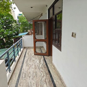 Balcony in 2.5 BHK Builder Floor at Palam Vihar – for Rent