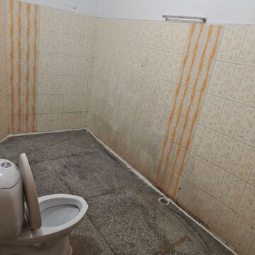 Bathroom in 2.5 BHK Builder Floor at Palam Vihar – for Rent