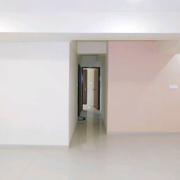 Room in 3 BHK Apartment at Khar West – for Sale