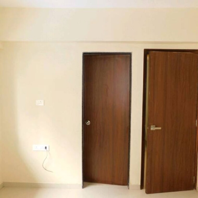Room, khar west 3 Bedroom 1000 Sq.Ft. Apartment In Khar West Mumbai 9856181