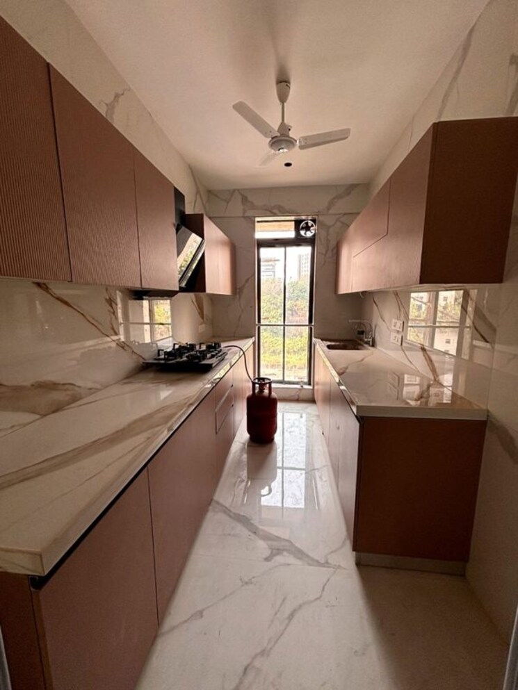 Kitchen, khar west 2 Bedroom 700 Sq.Ft. Apartment In Khar West Mumbai 9856185