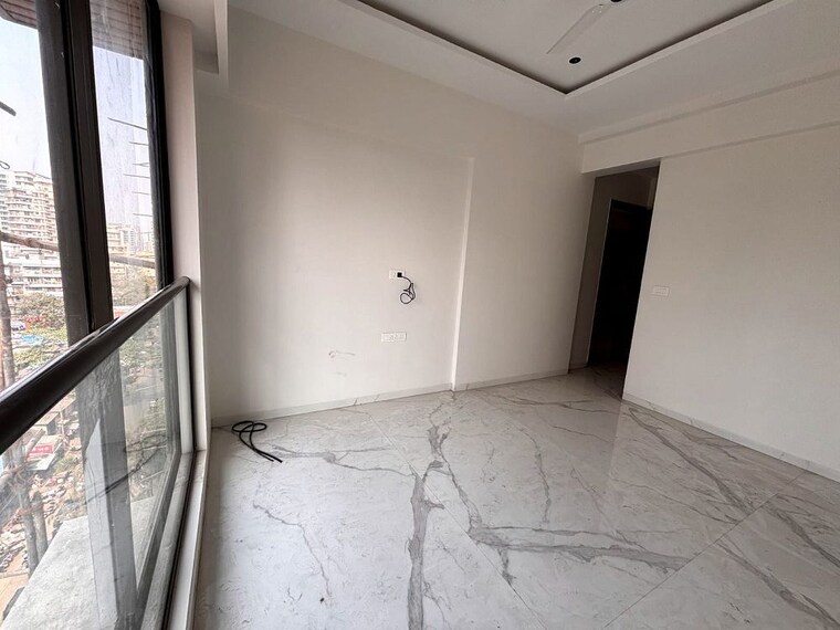 Room, khar west 2 Bedroom 700 Sq.Ft. Apartment In Khar West Mumbai 9856185