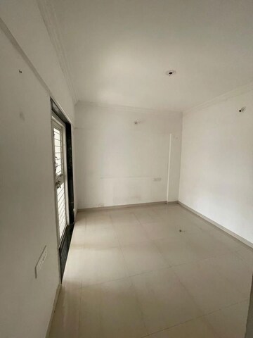 Room in 2.5 BHK Apartment at Ravet – for Rent