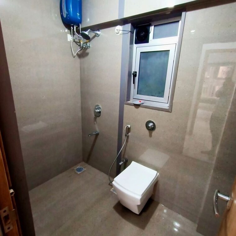 Bathroom, ghatkopar east 2 Bedroom 780 Sq.Ft. Apartment In Ghatkopar East Mumbai 9856201