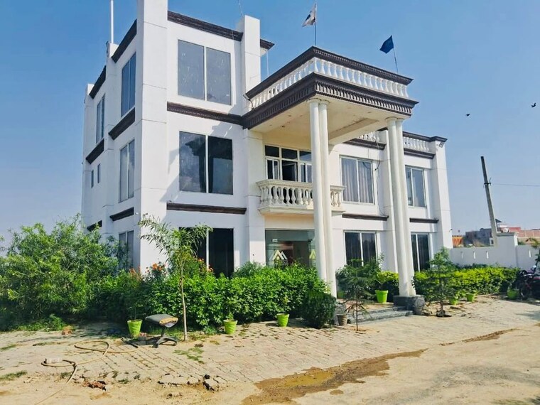 Exterior View, sultanpur road  2500 Sq.Ft. Plot In Sultanpur Road Lucknow 9856218