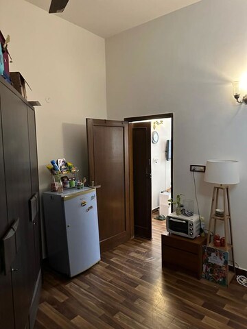 Furnished Amenities in Studio Apartment at Greater Kailash I – for Rent