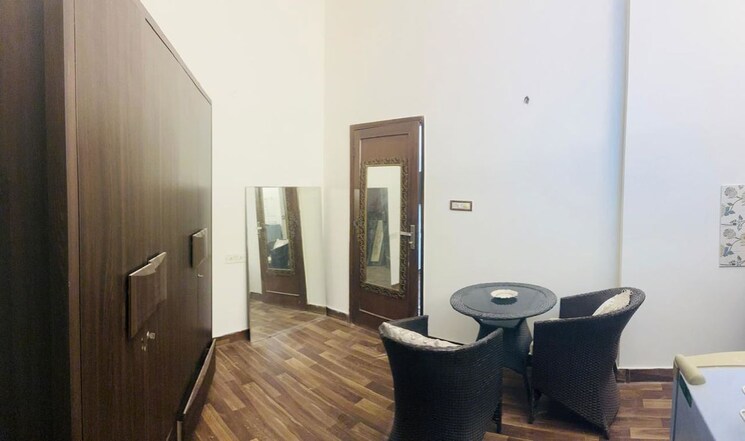 Bathroom, greater kailash i Studio 400 Sq.Ft. Apartment In Greater Kailash I Delhi 9856226