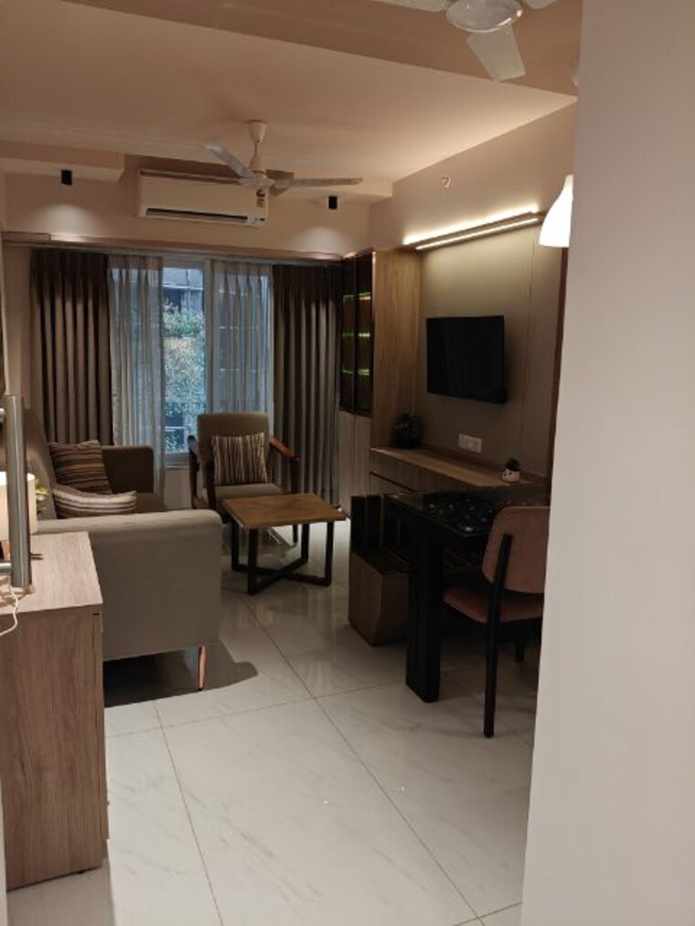 Living Room, concrete-sai-swaroop 1 Bedroom 387 Sq.Ft. Apartment In Chembur Mumbai 9856234
