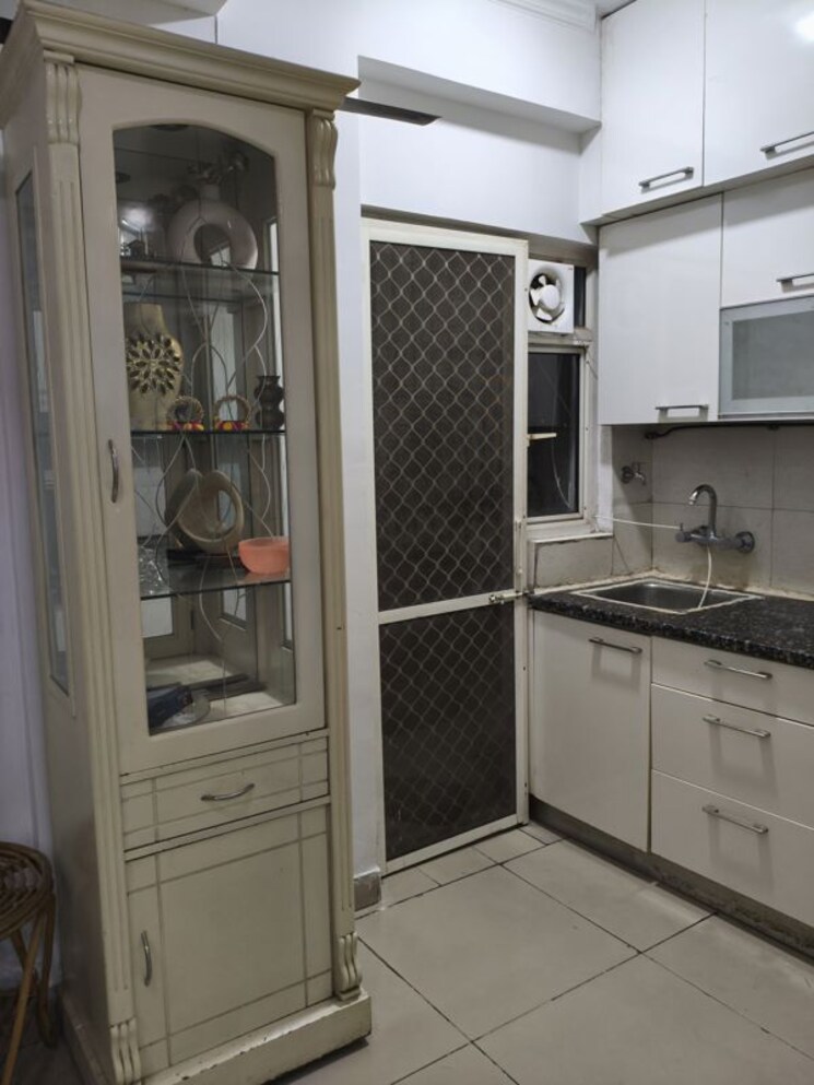 Kitchen, radicon-vedantam 3 Bedroom 1535 Sq.Ft. Apartment In Sector 16c Greater Noida Greater Noida 9856237