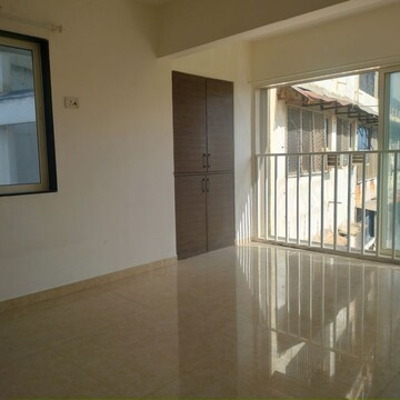 Room in 1 BHK Apartment at Sea Shell Apartment, Andheri West – for Rent