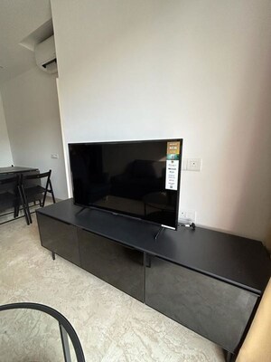 Furnished Amenities in 2 BHK Apartment at Hiranandani Castle Rock, Powai – for Rent