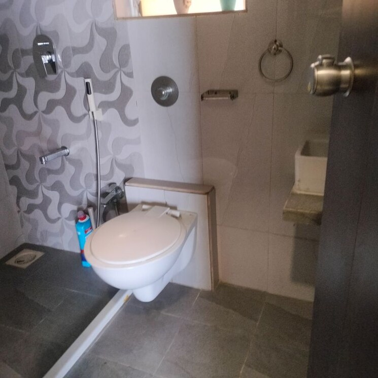 Bathroom, andheri west 3 Bedroom 1450 Sq.Ft. Apartment In Andheri West Mumbai 9303950