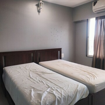 Bedroom in 3 BHK Apartment at Andheri West – for Sale