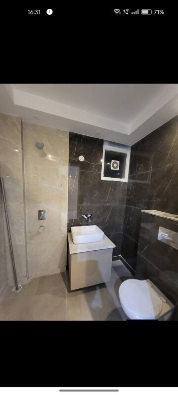 Master Bedroom in 3 BHK Builder Floor at RPS Palm Drive, Sector 88 – for Sale