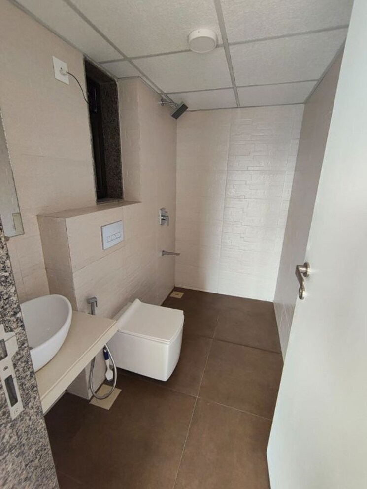 Bathroom, kanakia-silicon-valley 4 Bedroom 1432 Sq.Ft. Apartment In Powai Mumbai 9856275