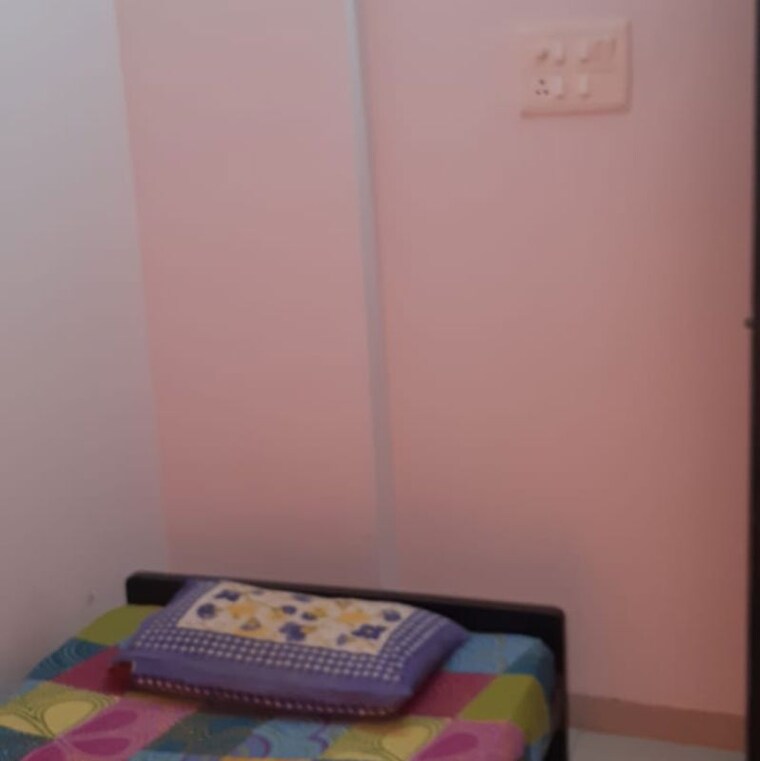 Bedroom, andheri west 2 Bedroom 400 Sq.Ft. Apartment In Andheri West Mumbai 9856277