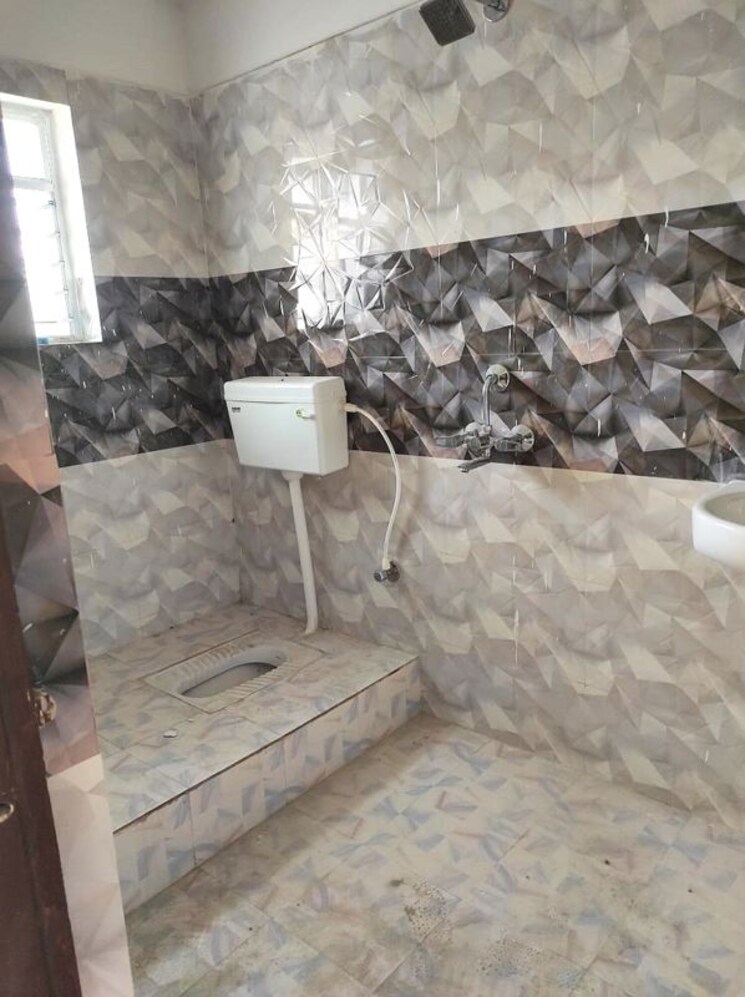 Bathroom, bariatu 3 Bedroom 1400 Sq.Ft. Apartment In Bariatu Ranchi 9856287
