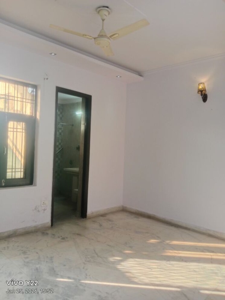 Room, ashoka-enclave-faridabad 3 Bedroom 1800 Sq.Ft. Builder Floor In Sector 34 Faridabad 9856310