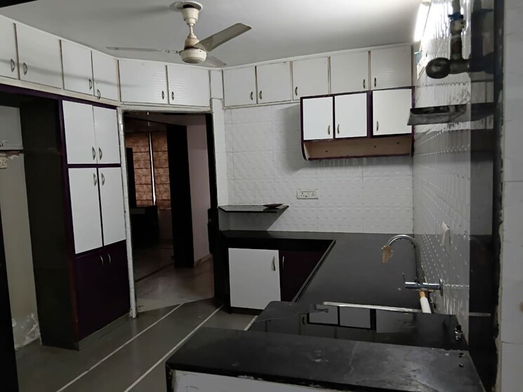 Kitchen, bodakdev 3 Bedroom 1800 Sq.Ft. Apartment In Bodakdev Ahmedabad 9856318