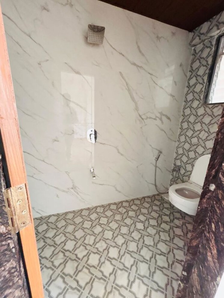 Bathroom, arihant-balaji-pride 4 Bedroom 1500 Sq.Ft. Apartment In Chembur Mumbai 9856399