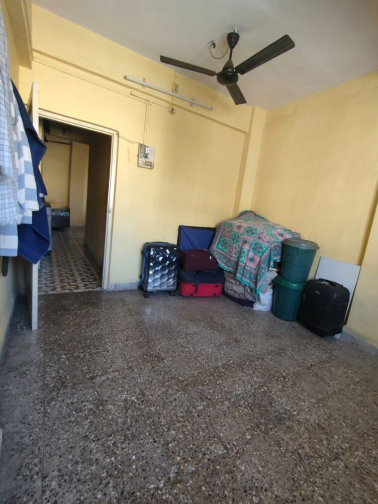  Parking, dombivli west Studio 360 Sq.Ft. Apartment In Dombivli West Thane 9856411