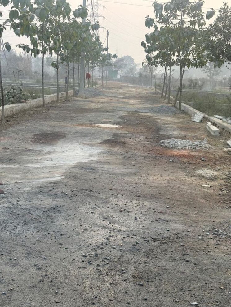 undefined, sunpura  100 Sq.Yd. Plot In Sunpura Greater Noida 9856423