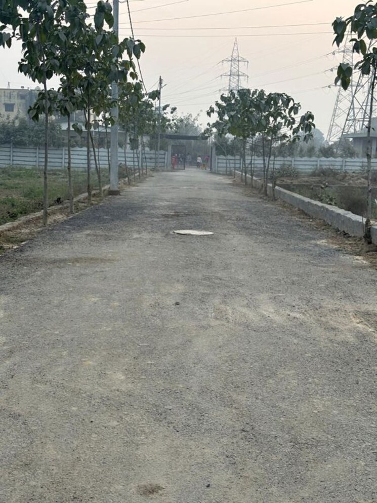 undefined, sunpura  100 Sq.Yd. Plot In Sunpura Greater Noida 9856423