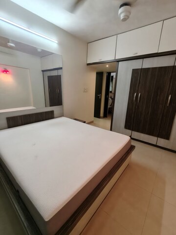Bedroom in 2 BHK Apartment at Greenwoods CHS, Andheri East – for Rent